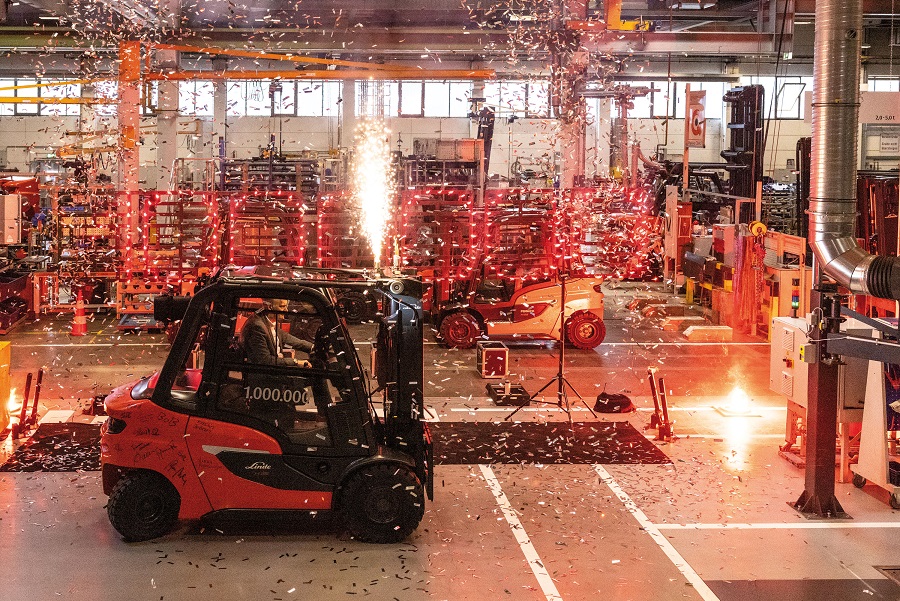 Millionième chariot élévateur fabriqué en usine - Linde H35 série 1202