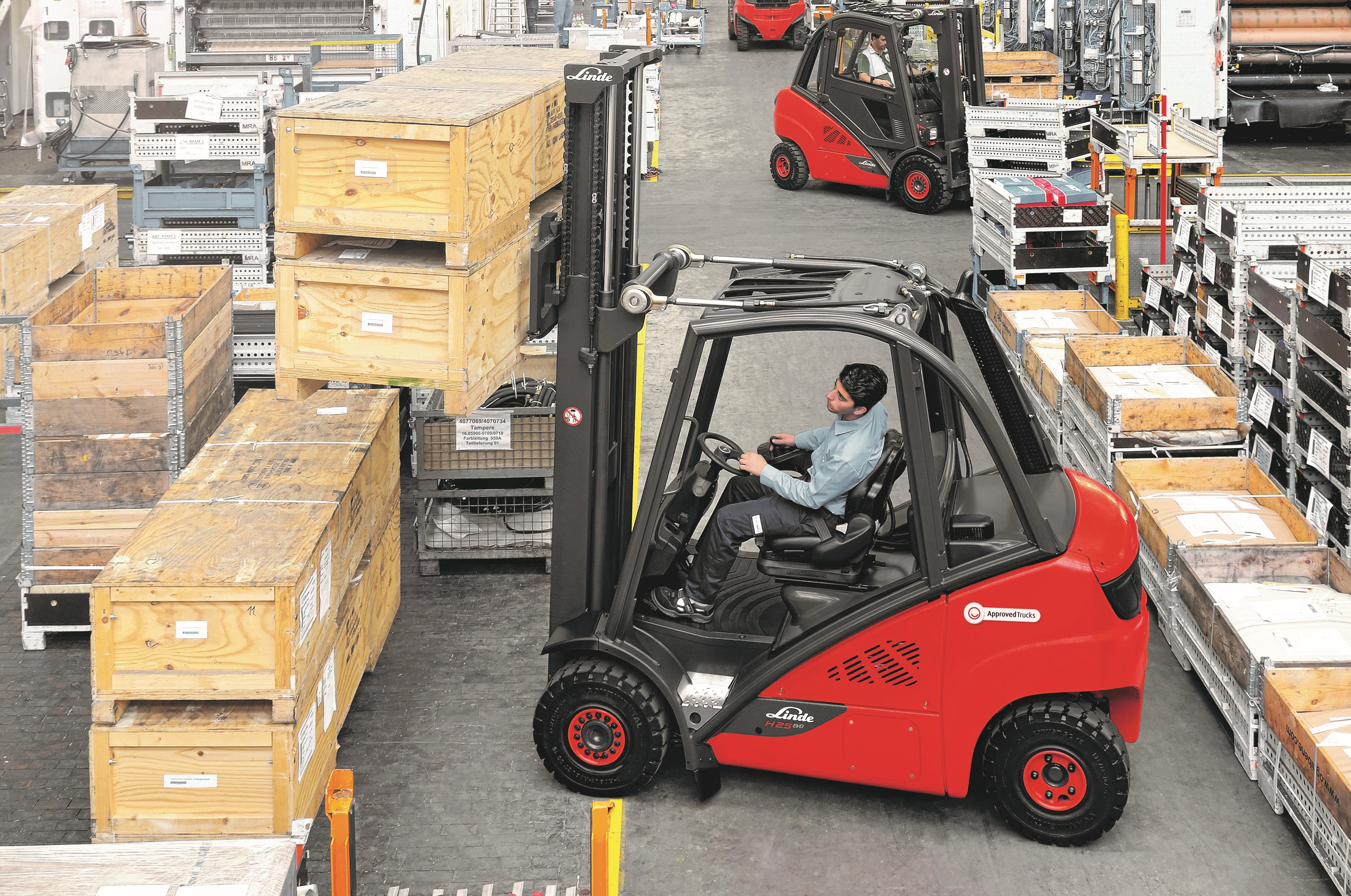 Thermische Linde occasieheftruck Motrac in magazijn