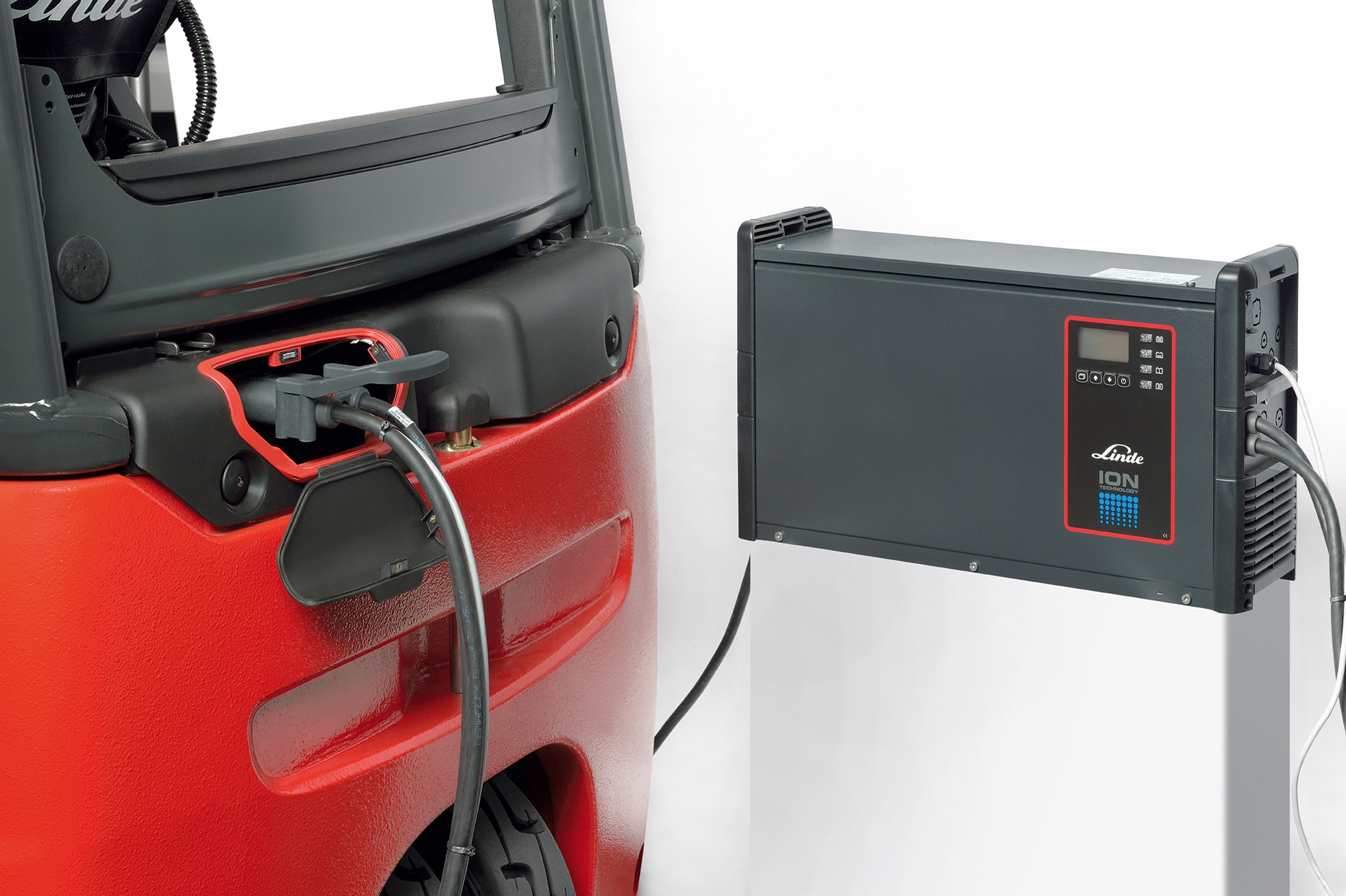 Linde elektrische heftruck E12 E20 EVO lader