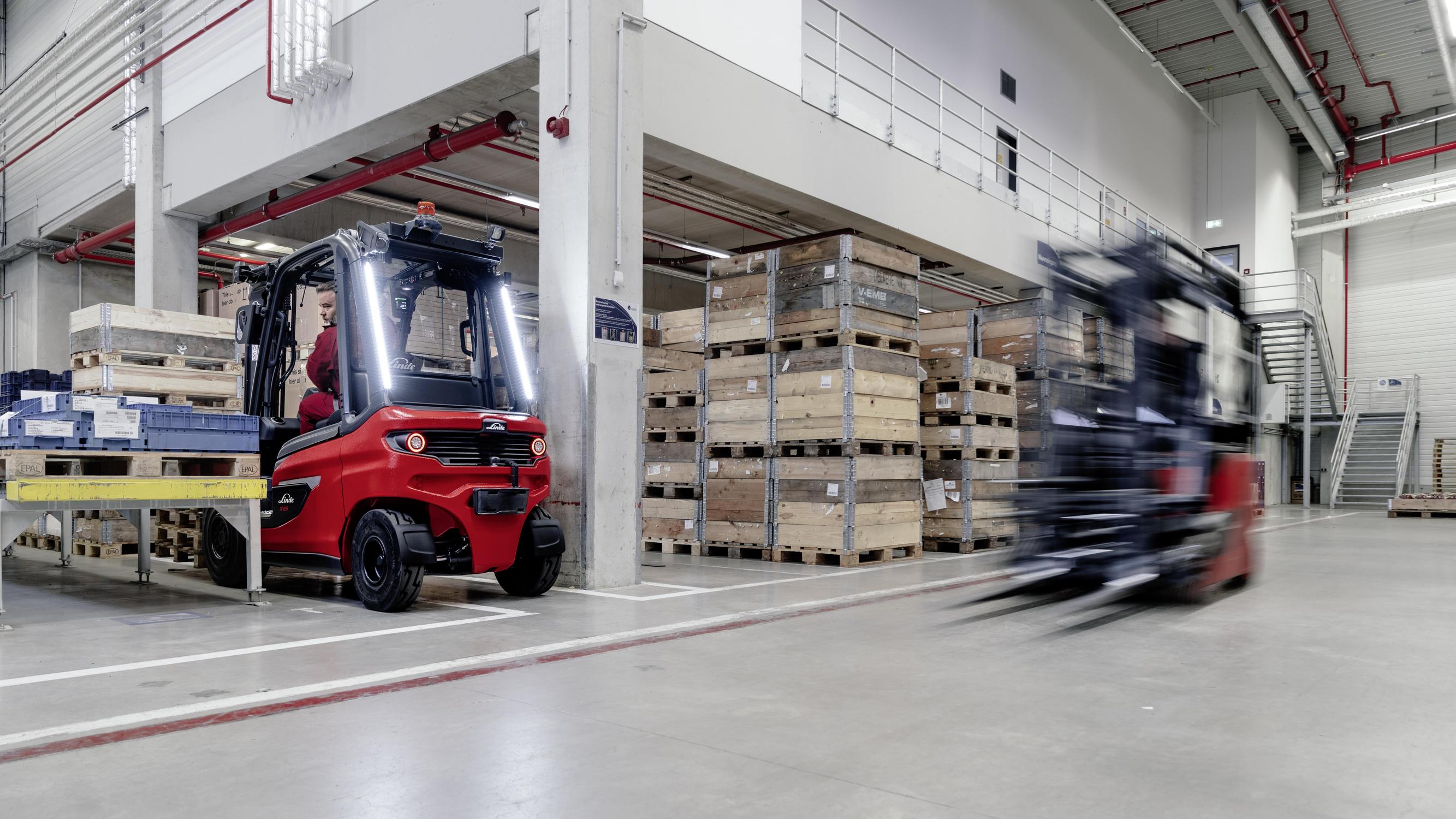 Linde Motion Detection andere heftruck die voorbijkomt