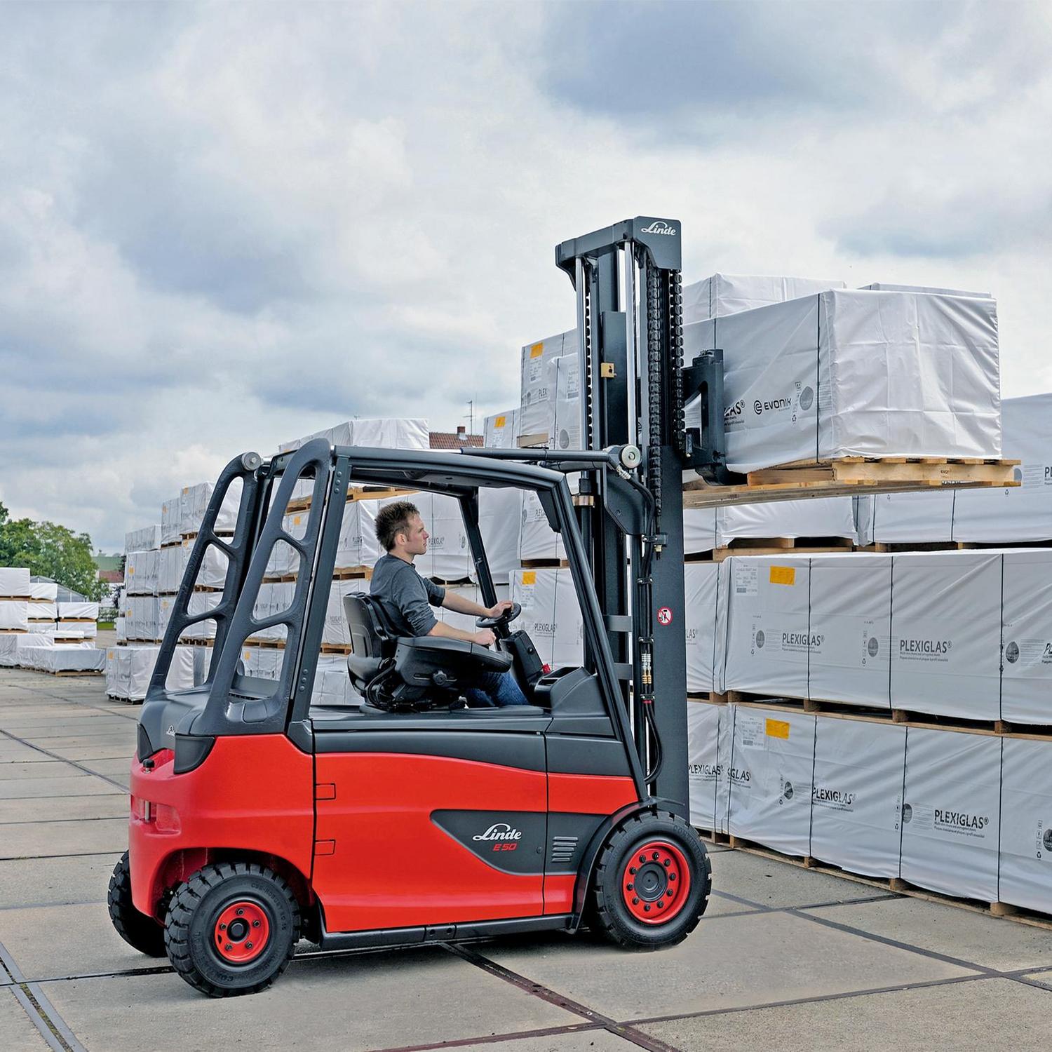 Linde elektrische heftruck E35 E50 buiten transport buiten plexiglas