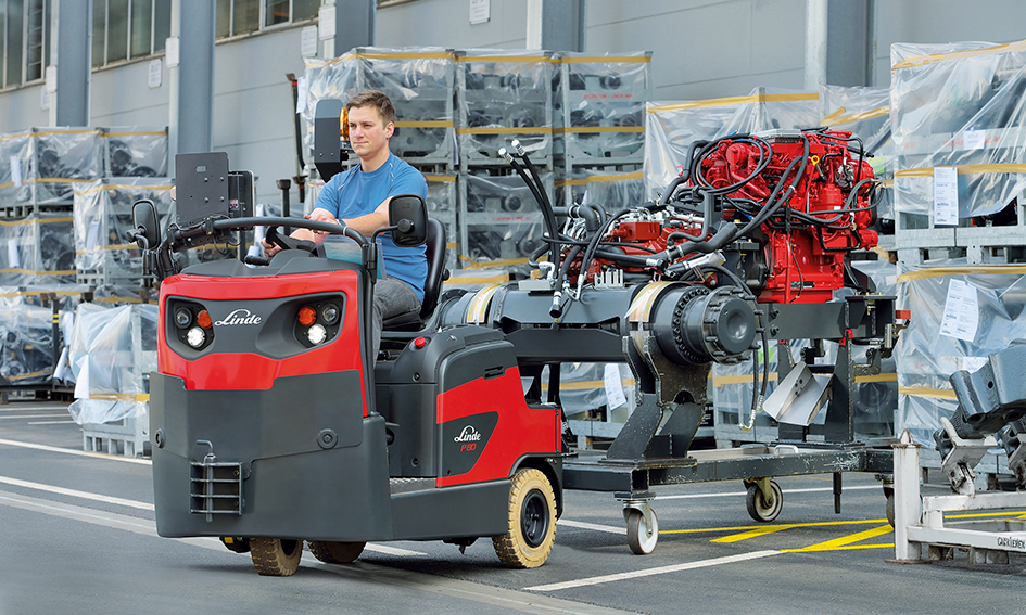 Linde P60 -P80 elektrische trekker in magazijn