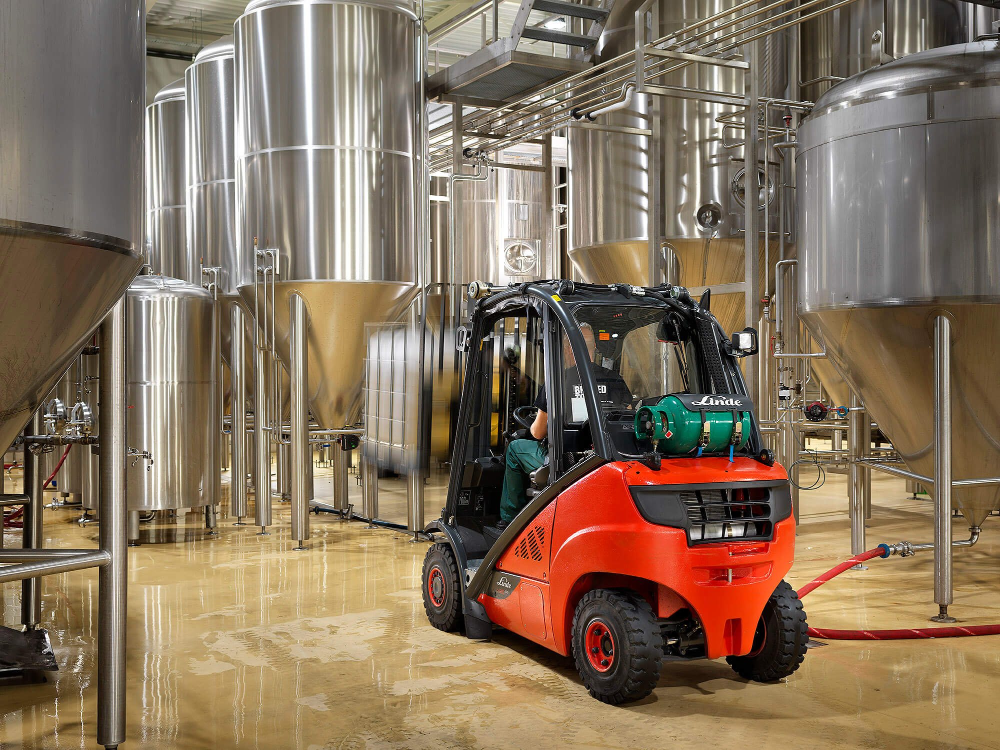Linde heftruck in brouwerij