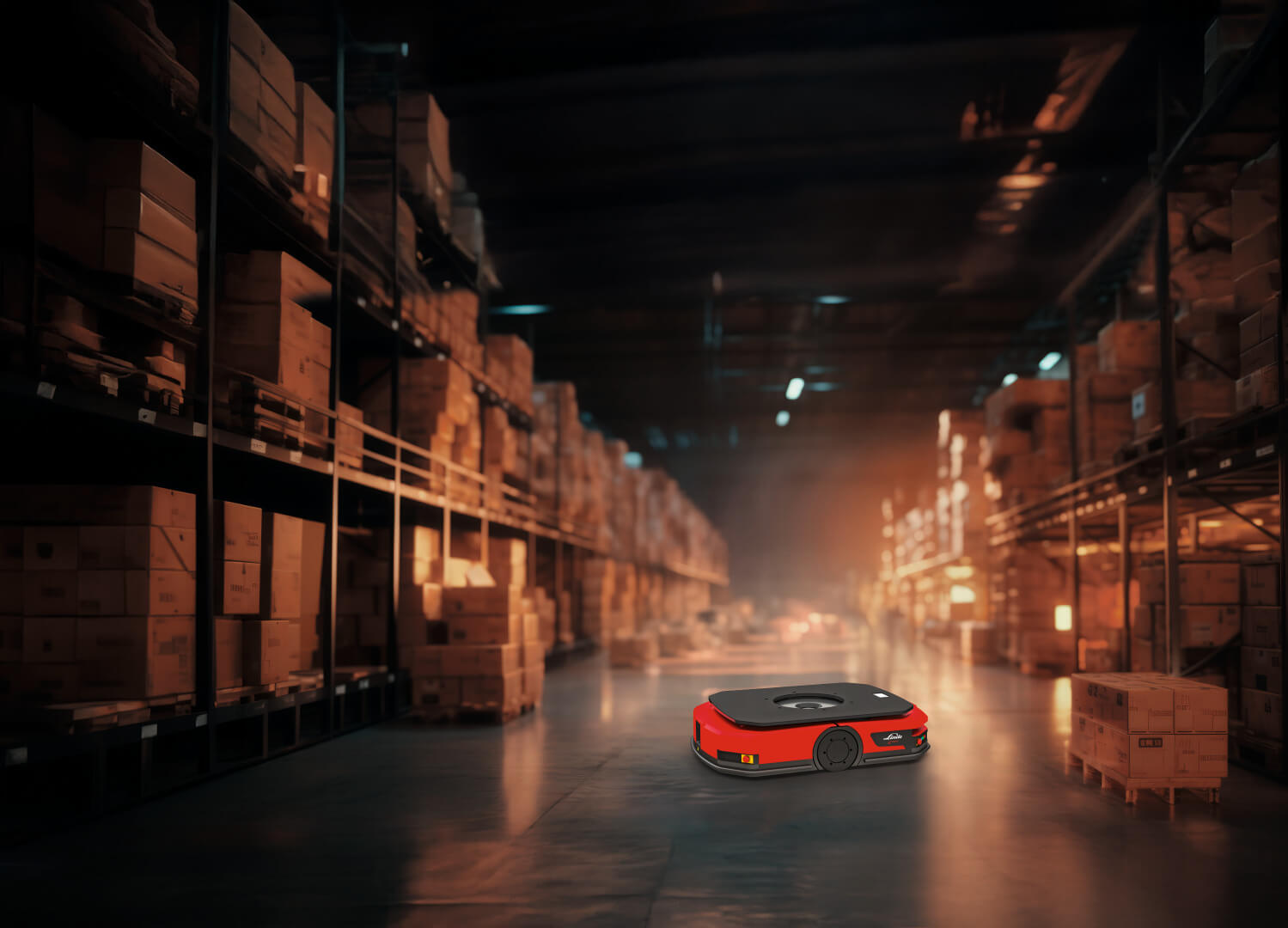 Linde C-MATIC in een donkere magazijnomgeving