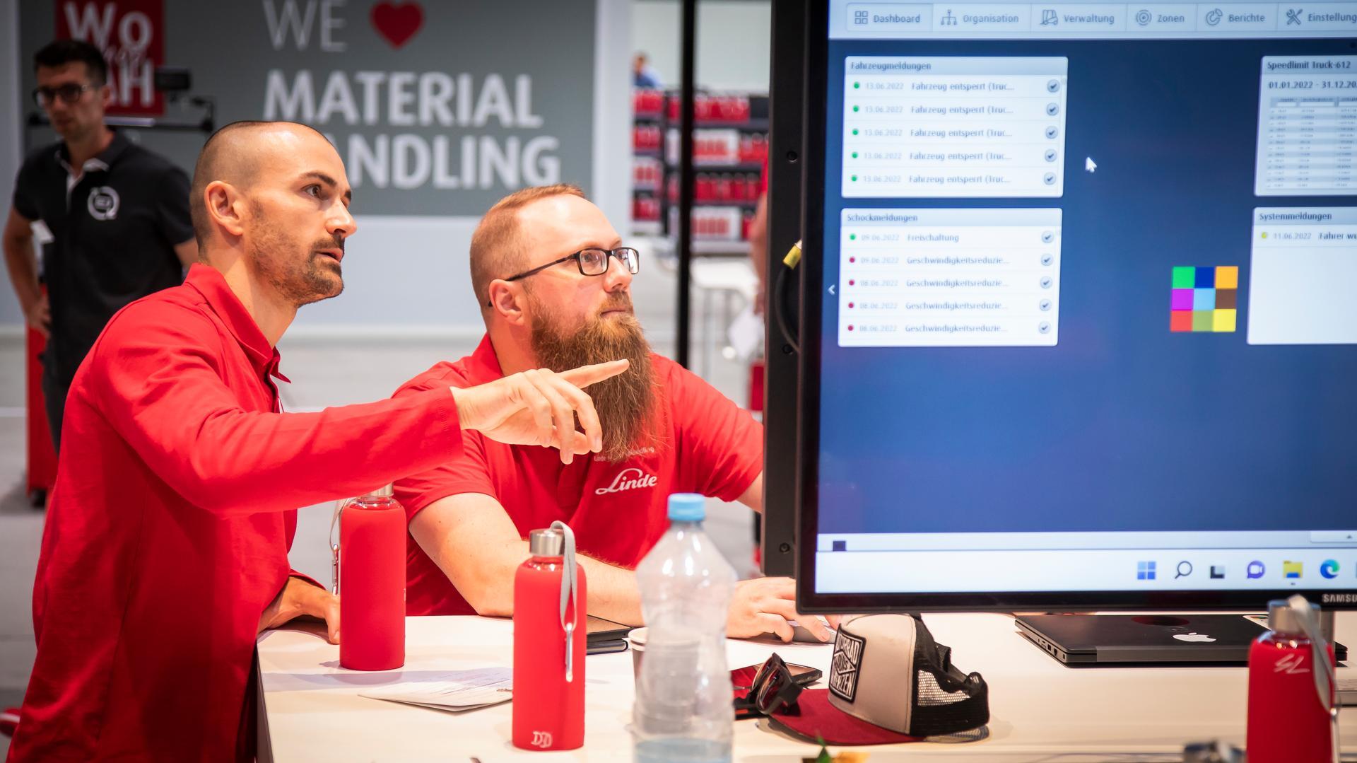 Intralogistieke software voor vlootbeheer