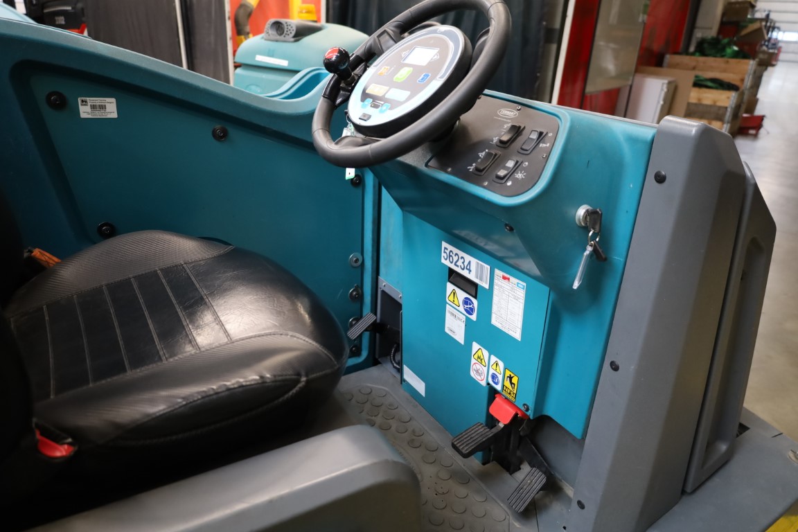 Aangepaste Tennant reinigingsmachine na werkongeval