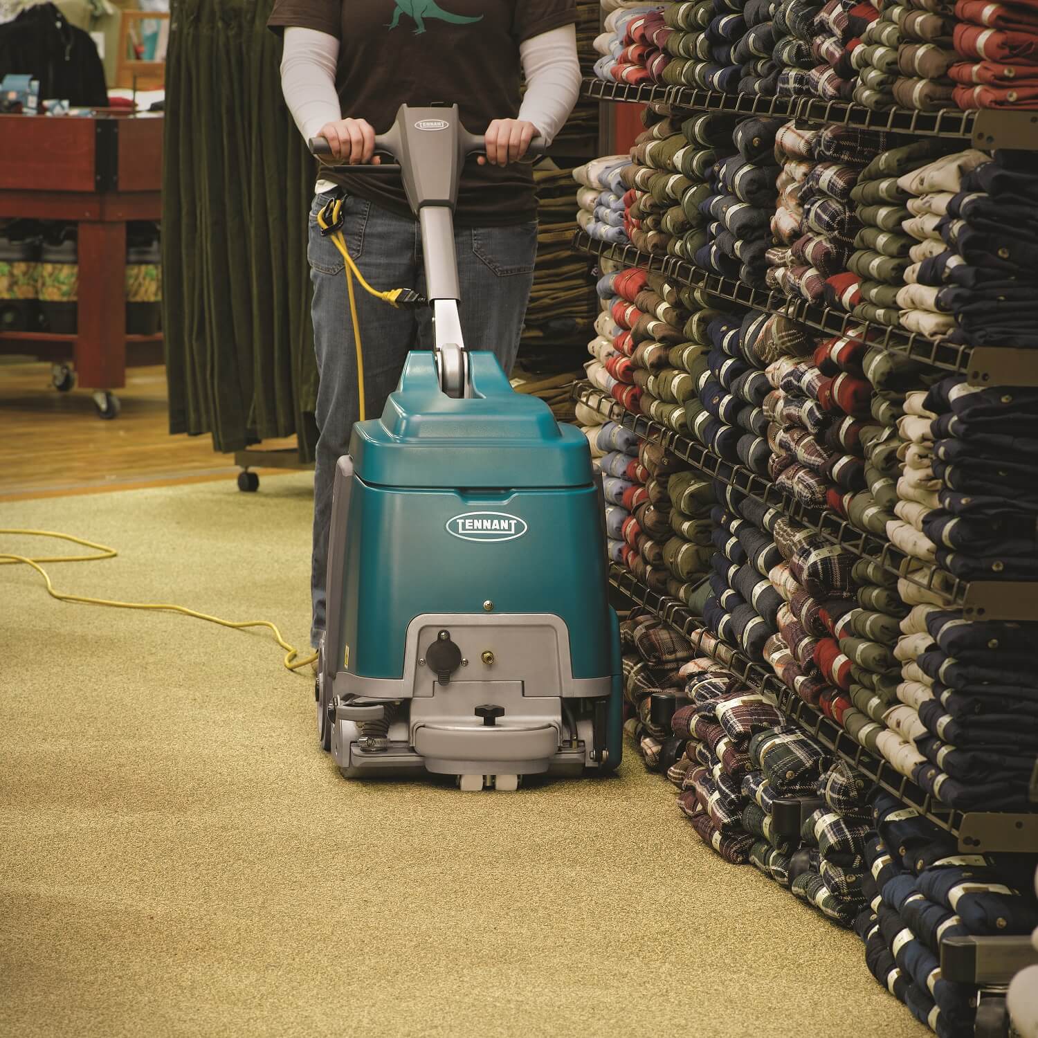 Tapijtextractiemachine Tennant R3 in winkel retail non food